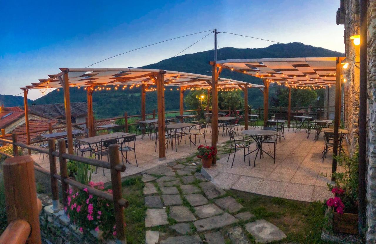Agriturismo Casa Turchetti Comano  Exteriör bild