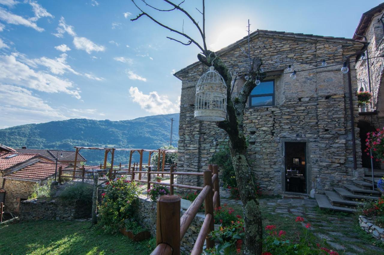 Agriturismo Casa Turchetti Comano  Exteriör bild