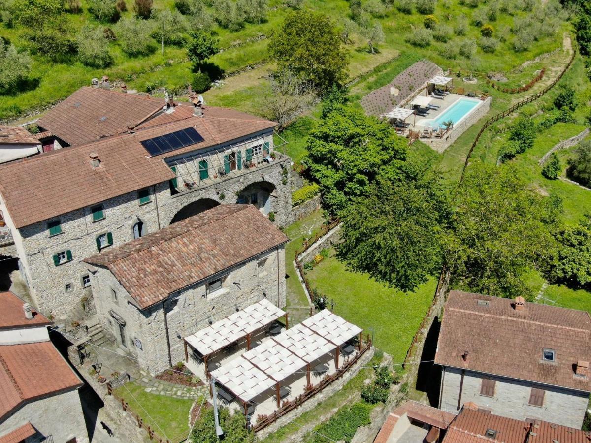 Agriturismo Casa Turchetti Comano  Exteriör bild