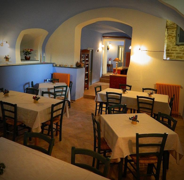 Agriturismo Casa Turchetti Comano  Exteriör bild