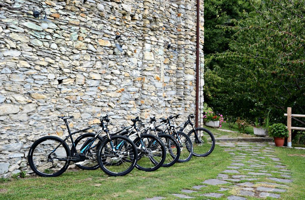 Agriturismo Casa Turchetti Comano  Exteriör bild