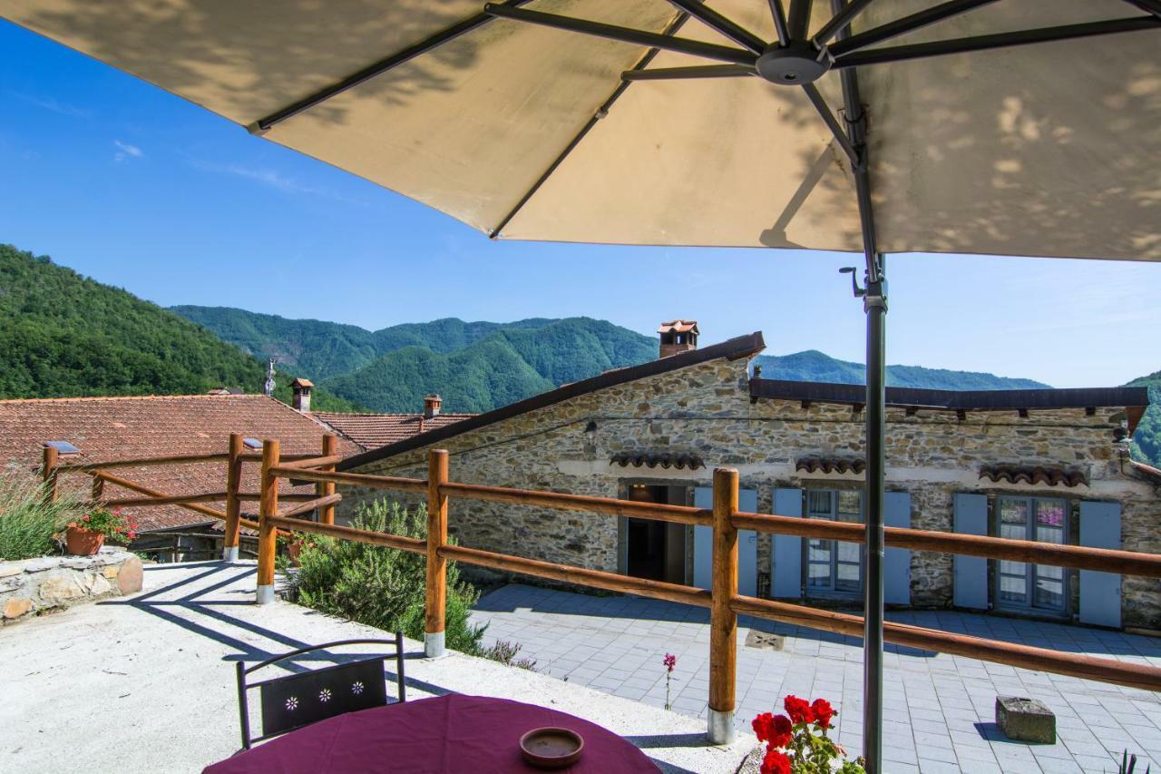 Agriturismo Casa Turchetti Comano  Exteriör bild
