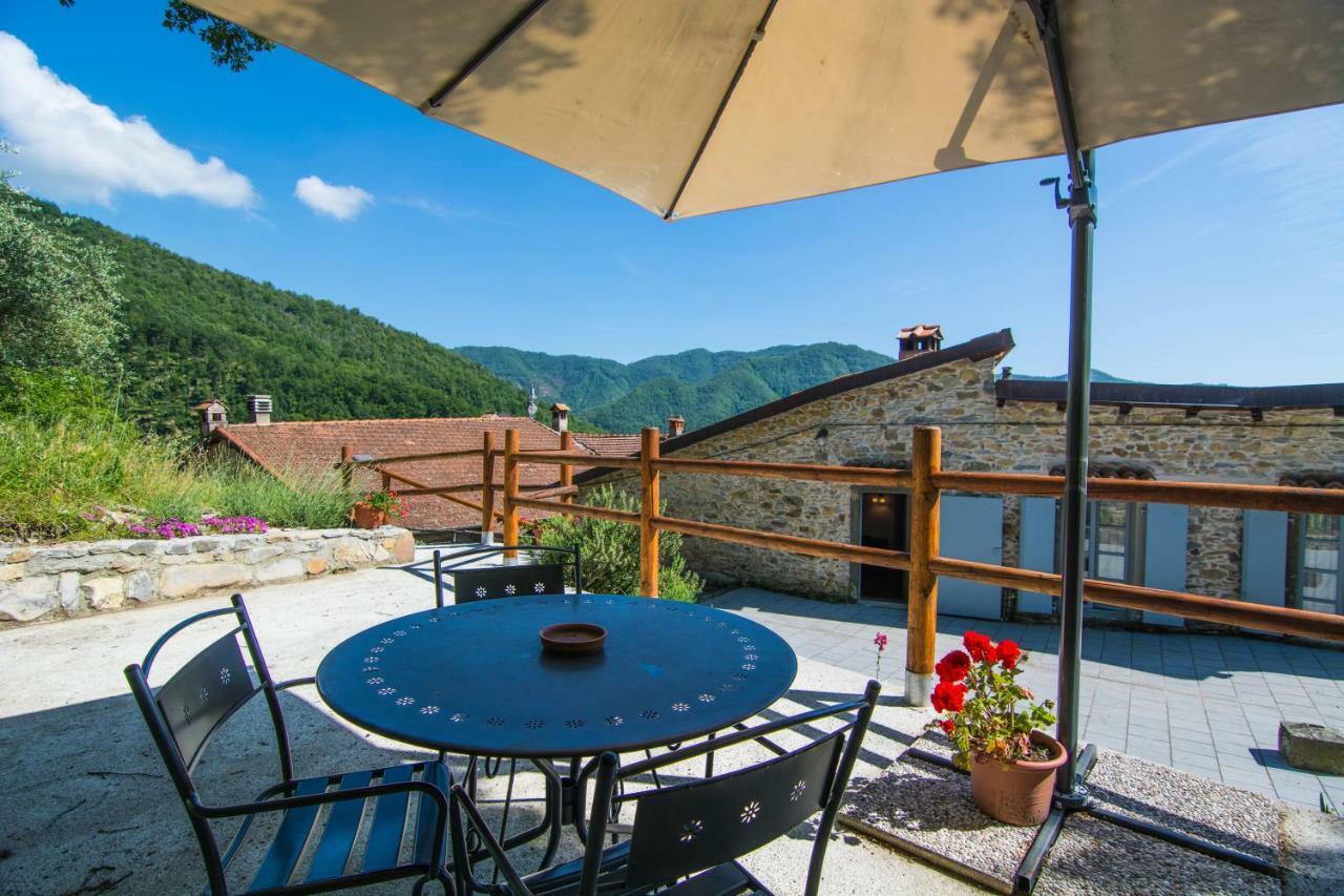 Agriturismo Casa Turchetti Comano  Exteriör bild
