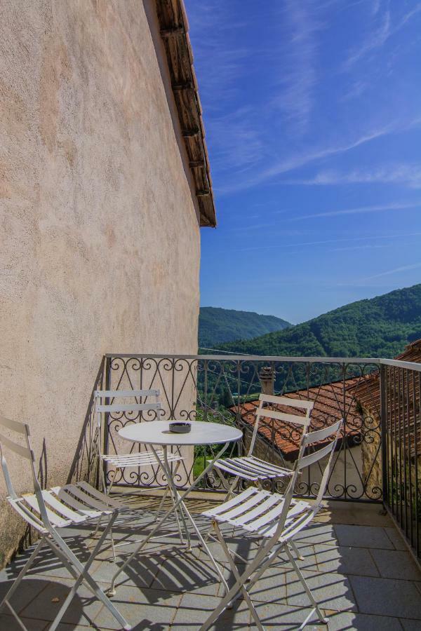 Agriturismo Casa Turchetti Comano  Exteriör bild